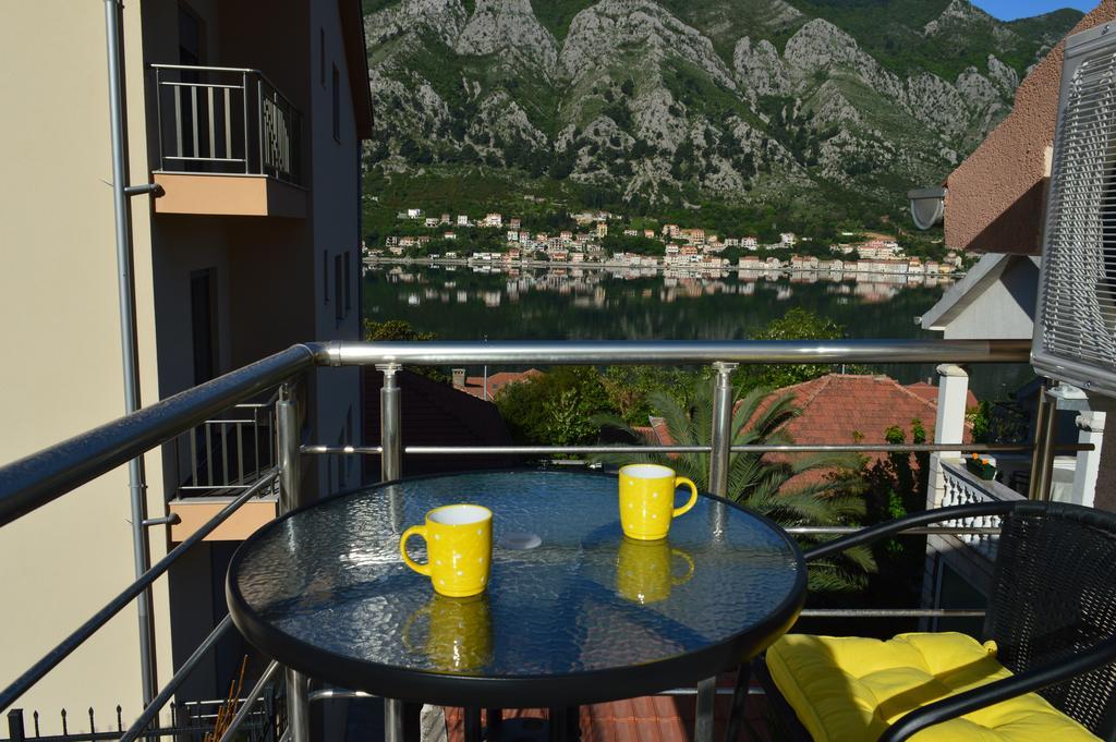 Apartments Coso Zlatne Njive Bb Kotor Exterior photo