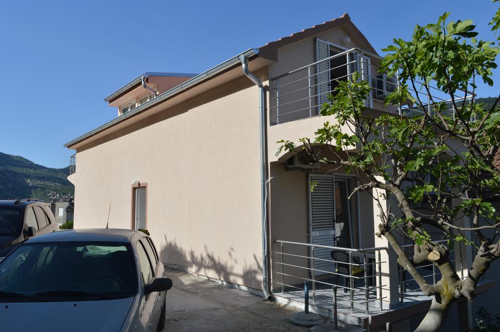 Apartments Coso Zlatne Njive Bb Kotor Exterior photo