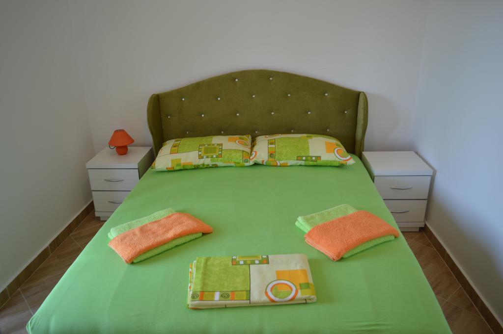 Apartments Coso Zlatne Njive Bb Kotor Exterior photo